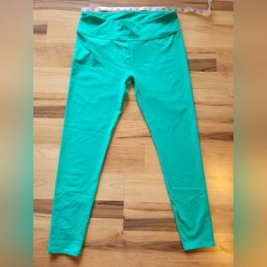 Fabletics Demi Lovato size L leggings